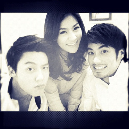 สามหนุ่มเนื้อทอง
