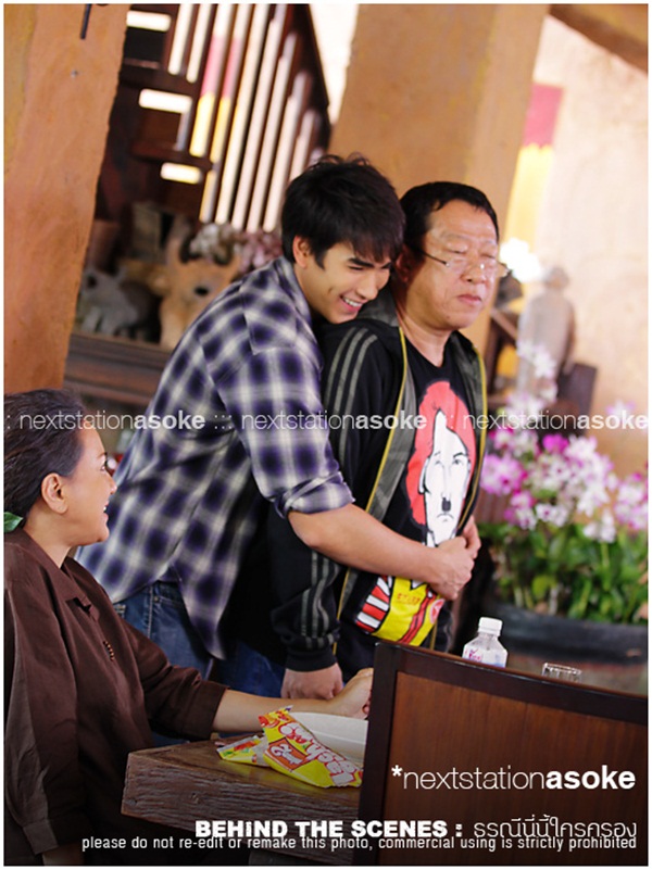 ภาพเบื้องหลังสวย ๆ จากละครธรณีนี่นี้ใครครอง