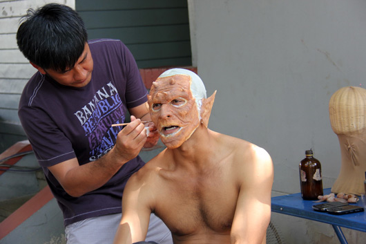 Look poo chai mai ta pod