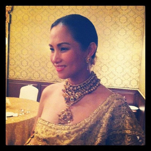 จอย วราลักษณ์