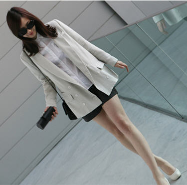 เสื้อเชิ้ตสีขาว