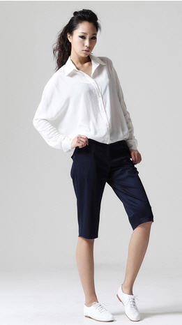 เสื้อเชิ้ตสีขาว