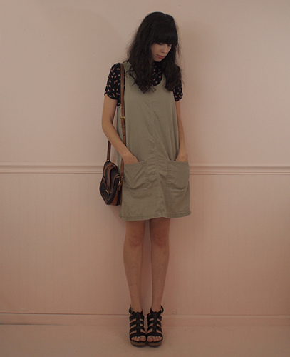 เสื้อผ้าแฟชั่น