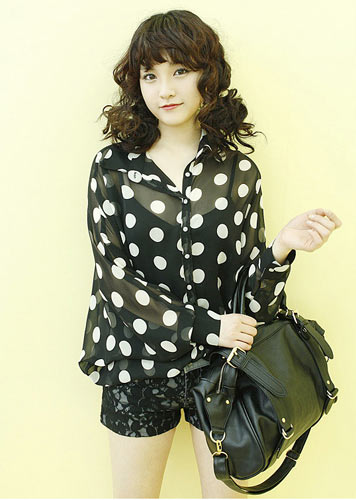 เสื้อผ้าแฟชั่น