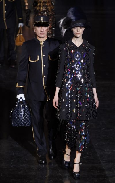 เสื้อผ้าแฟชั่น