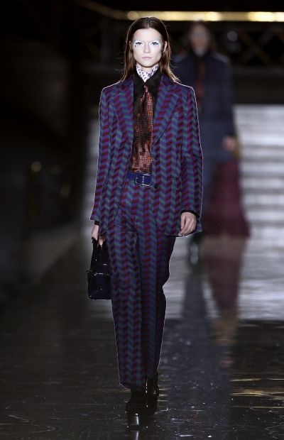 เสื้อผ้าแฟชั่น