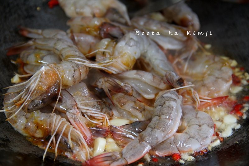 ข้าวผัดต้มยำ