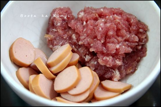 ยำผักบุ้งกรอบ