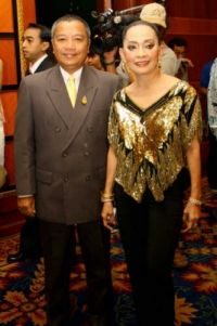 รอง เค้ามูลคดี