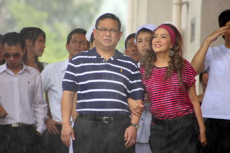 โยมผีพ่อ