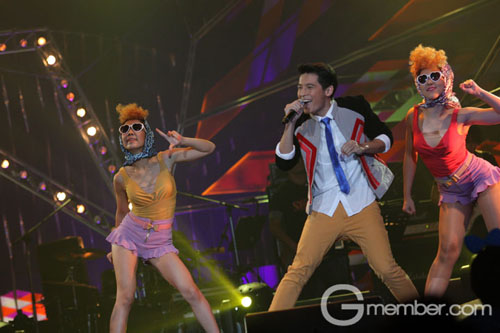The Star 8