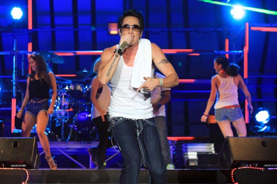 คอนเสิร์ต Sea-Mix on the Beach คอนเสิร์ต Sea-Mix on the Beach