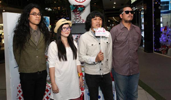 Vios We Love Music Fest. @ Thongsomboon Club ตอนรักแรก