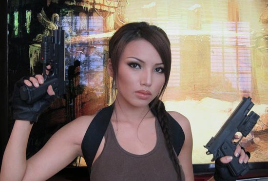 สุดยอดเมคอัพ! เปลี่ยนหญิงเป็นชาย แปลงหน้าเป็นคนดัง