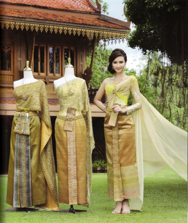 ชุดไทยแต่งงาน หลากหลายแบบ ในสไตล์เรียบ ๆ ชุดไทยแต่งงาน หลากหลายแบบ ในสไตล์เรียบ ๆ