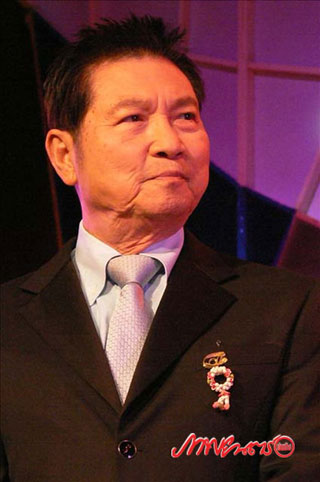 ชรินทร์ นันทนาคร