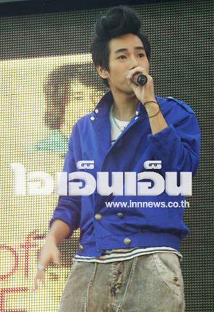 เป๊ก ผลิตโชค