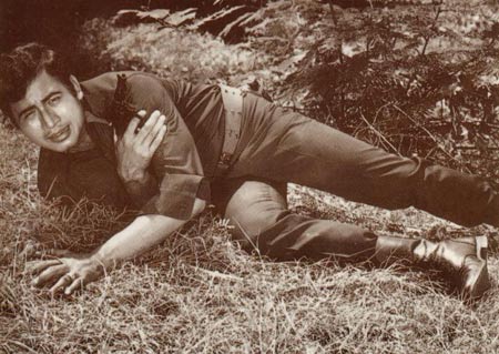 มิตร ชัยบัญชา