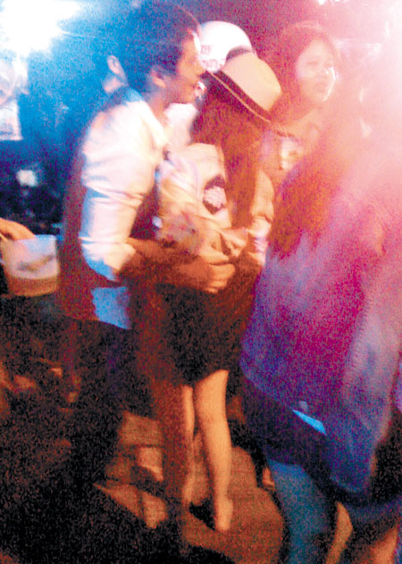 สงกรานต์ - แอฟ