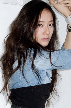 คริสตัล (Krystal) f(X)