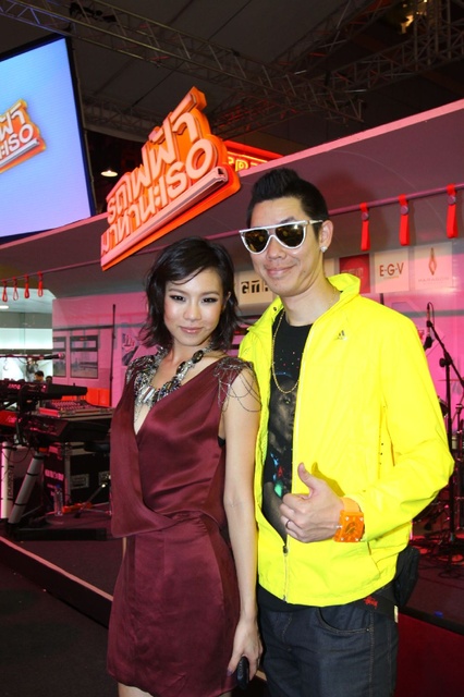 คริส หอวัง คริส หอวัง