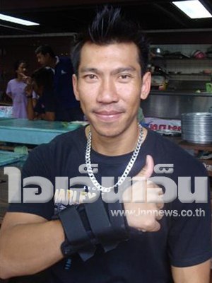 ภราดร ศรีชาพันธุ์