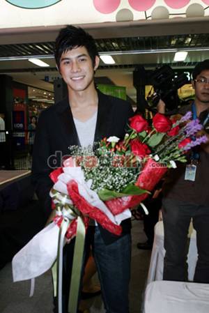 กาย รัชชานนท์