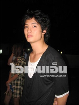 เป้ อารักษ์