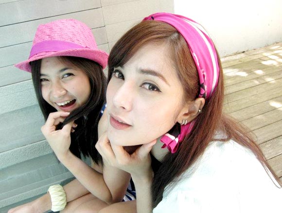 อุ้ม ลักขณา - อวน วรรธนฉัตร