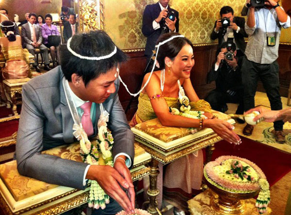 หนิง ปณิตา - จิน จรินทร์ จดทะเบียนสมรสแล้ว