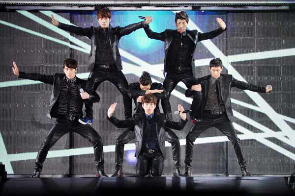 korean music wave in bangkok 2012,