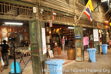 ตลาดคลองสวน 100 ปี ตลาดคลองสวน 100 ปี