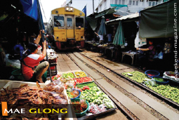 ตลาดร่มหุบ