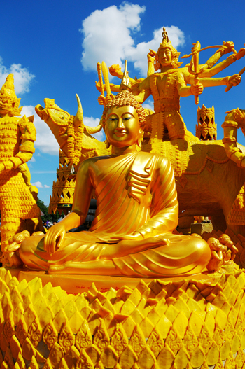 แห่เทียนพรรษาจังหวัดอุบลราชธานี 2553 แห่เทียนพรรษาจังหวัดอุบลราชธานี 2553