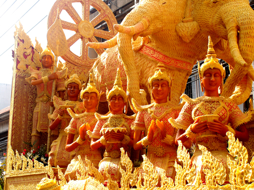 แห่เทียนพรรษาจังหวัดอุบลราชธานี 2553 แห่เทียนพรรษาจังหวัดอุบลราชธานี 2553