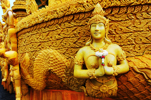 แห่เทียนพรรษาจังหวัดอุบลราชธานี 2553 แห่เทียนพรรษาจังหวัดอุบลราชธานี 2553