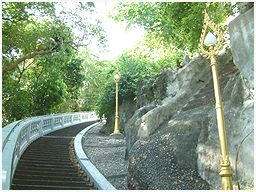ภูเขาทอง