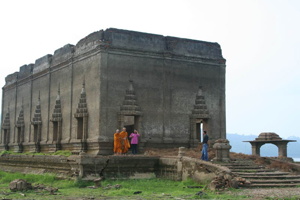 เมืองบาดาล เมืองบาดาล