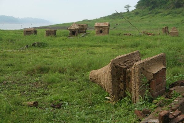 เมืองบาดาล เมืองบาดาล