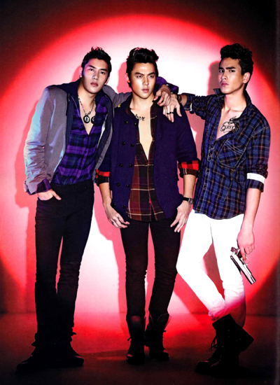 หมาก ปริญ, เคน ภูภูมิ พงศ์ภาณุ, ณเดชน์ คูกิมิยะ, ธัน ธันวา สุริยะจักร หมาก ปริญ, เคน ภูภูมิ พงศ์ภาณุ, ณเดชน์ คูกิมิยะ, ธัน ธันวา สุริยะจักร