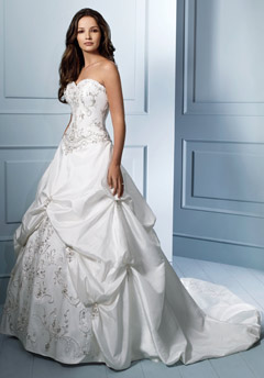 ชุดแต่งงาน ชุดแต่งงาน