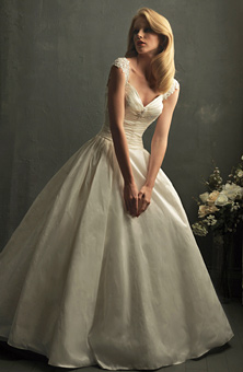 ชุดแต่งงาน ชุดแต่งงาน