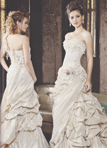 ชุดแต่งงาน ชุดแต่งงาน