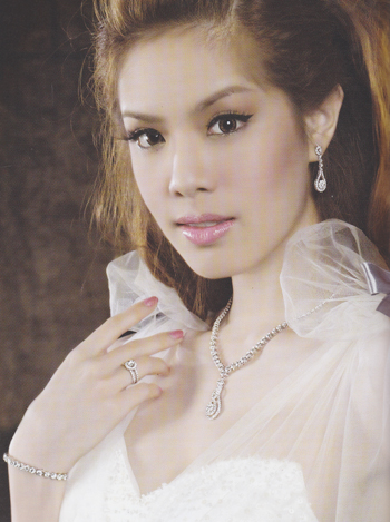 ชุดแต่งงาน ชุดแต่งงาน