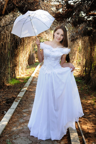 ชุดแต่งงานแบบมีแขน ชุดแต่งงานแบบมีแขน