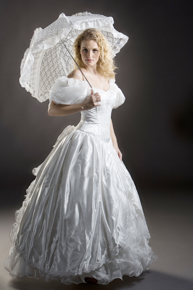 ชุดแต่งงานแบบมีแขน ชุดแต่งงานแบบมีแขน