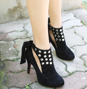 แฟชั่นรองเท้าส้นสูง