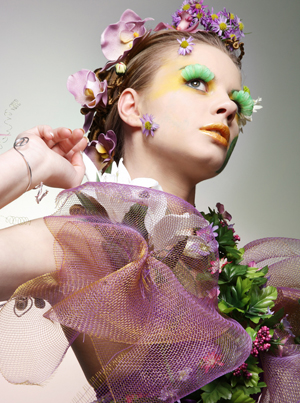 วิธีติดขนตาปลอม