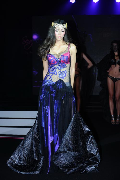 เอมมี่ เอมมี่