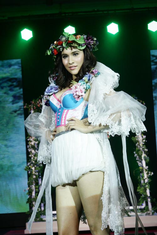 หยาดทิพย์ ราชปาล หยาดทิพย์ ราชปาล